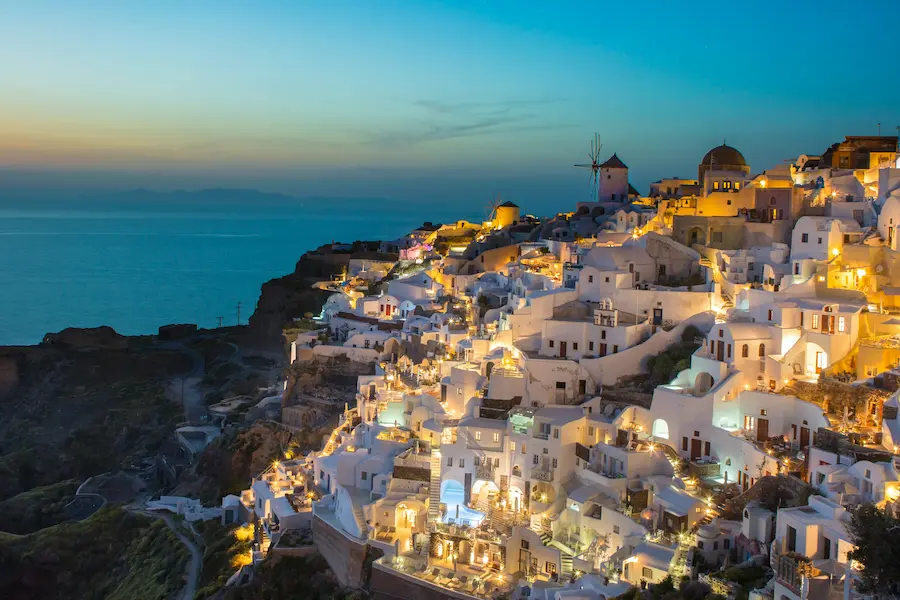 Santorini - Vulkanische Kliffen en Adembenemende Zonsondergangen